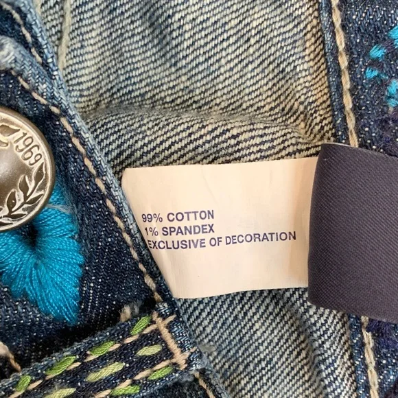 GAP Dark Wash Flare Jeans with Colorful Embroidery Size 7 Regular - Picture 3 of 11